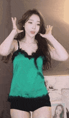 GrippingUniqueKodiakbear-max-1mb.gif