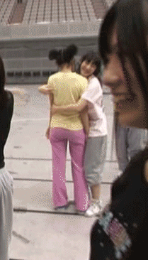 i2894041562.gif