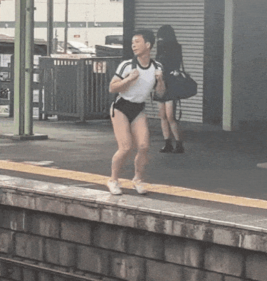 GIF_20250220_052102_886.gif